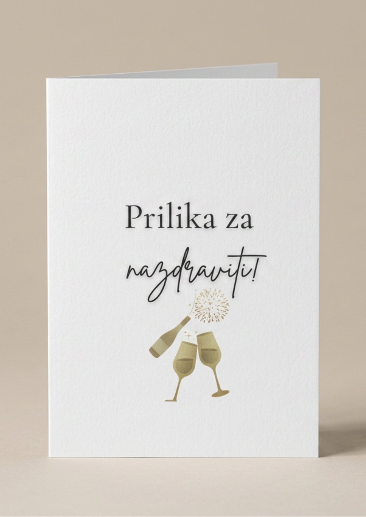 Čestitka za uspjeh Prilika za nazdraviti s čašama i bocom
